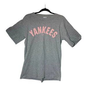 Vintage Pink Yankees Men’s Shirt Medium Gray Majestic 2004 Jeter A-Rod Baseball